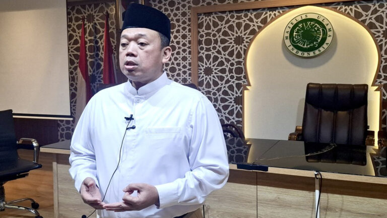 Apresiasi Gotong Royong Masyarakat di Sumatra, MUI Komitmen Dampingi Penanganan Hingga Pemulihan Bencana 5 Ketum MUI Nusro Wahid